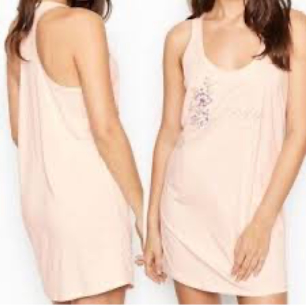 Victoria's Secret Light Pink sleep Chemise size XS